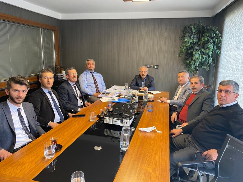 Hemşerimiz Lütfi Elvan  Ankara’da Belediye Meclisi Üyeleri ile bir araya geldi