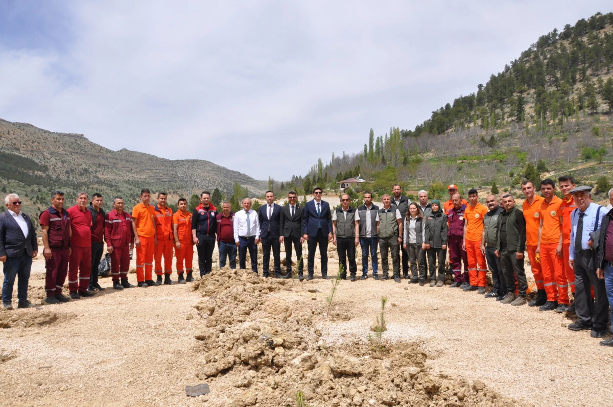 748 FİDAN TOPRAKLA BULUŞTU